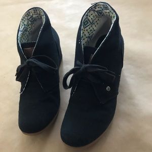 Mad Love 2.5” Sneaker Wedges